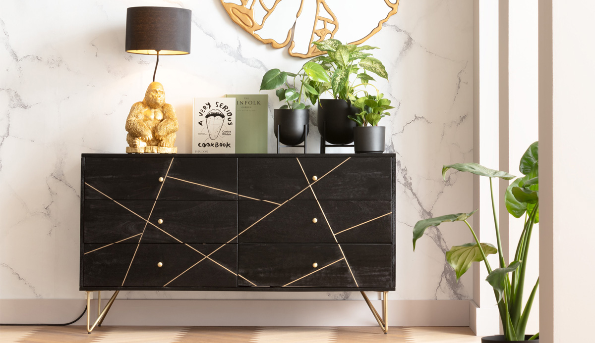 Sideboards och Skänkar.