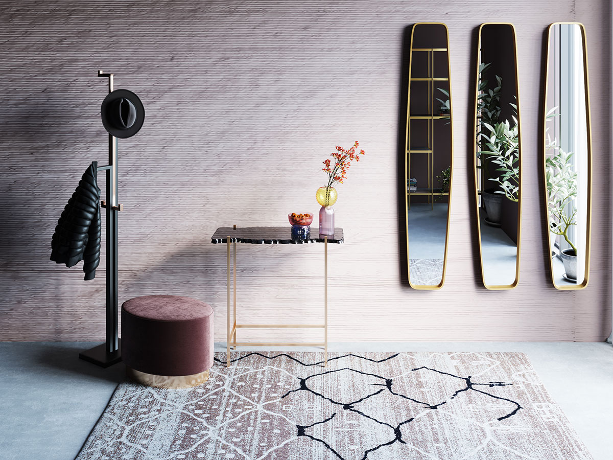 Закачалки стоящи.