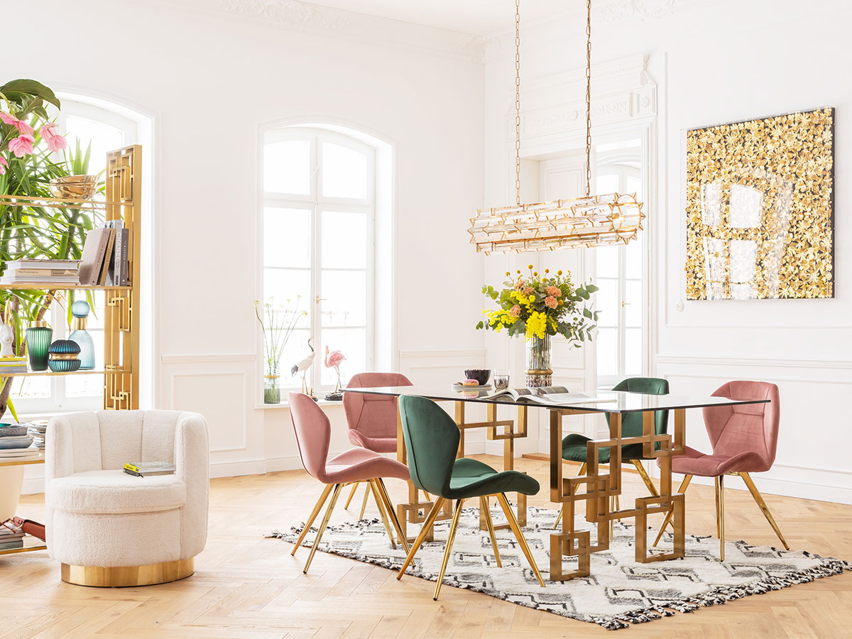 | Toate piesele de mobilier |.