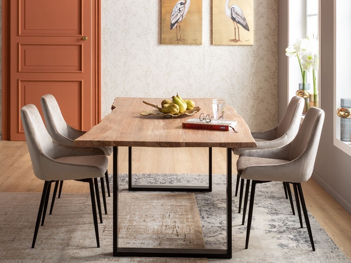 Sillas sin reposabrazos.