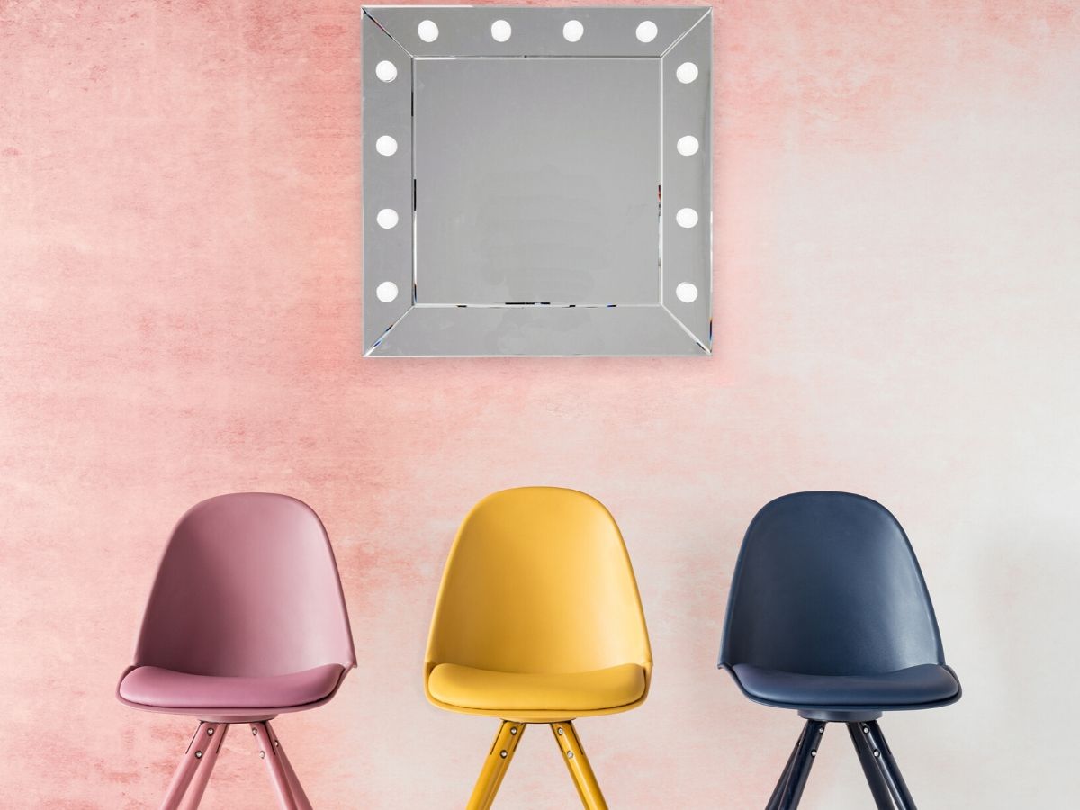 Tükrök világítással.