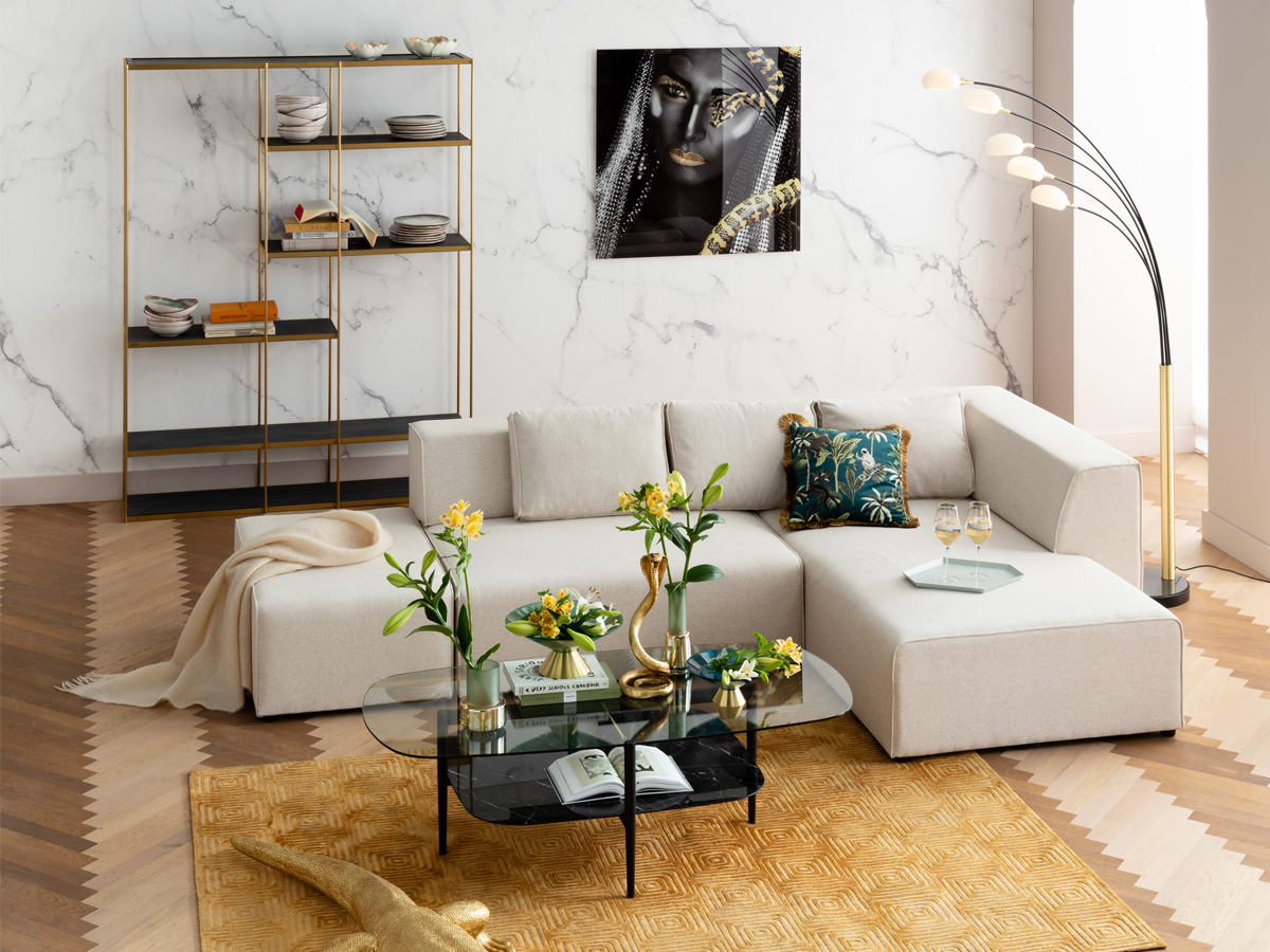 <strong>Sofa Infinity</strong>.