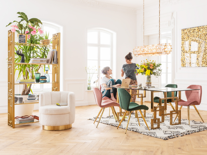 Trendshow: dyskretnie dekoracyjne plusze.