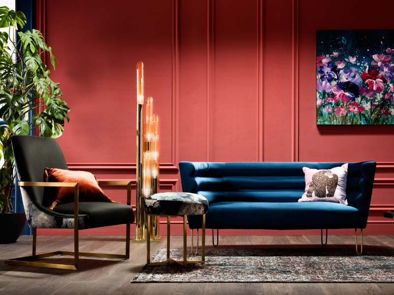 Trendshow: AKSAMITNE TKANINY I MOTYWY KWIATOWE.