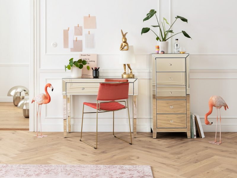 Trendshow: LUSTRZANE POWIERZCHNIE.