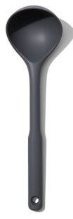 Chochla do zup silikonowa czarna odporna na temperaturę 300°C – grafika-1.