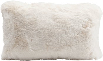 Krémszínű Mika Párna 50x30cm – kép-1.