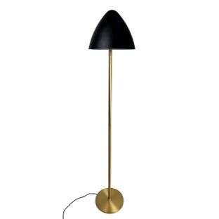 Czarna mosiężna lampa podłogowa OULU nowoczesny design elegancka oświetlenie do wnętrz – grafika-1.