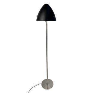 Czarna szczotkowana stal lampa podłogowa OULU nowoczesny design – grafika-1.