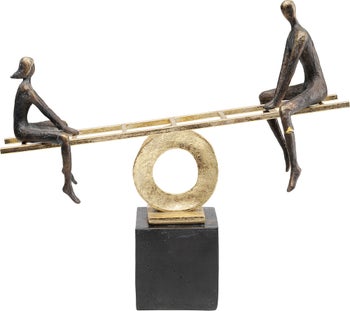Figurka dekoracyjna czarna huśtawka 45x13 cm – obraz-1