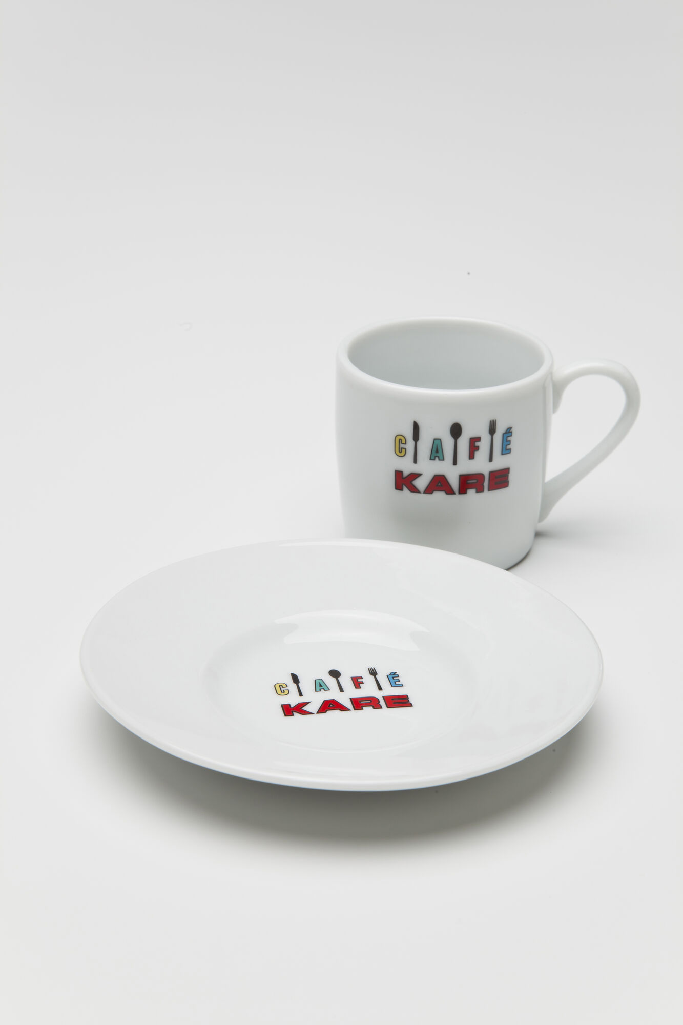Tazza da caffè Kare con piattino bianco – immagine-1.