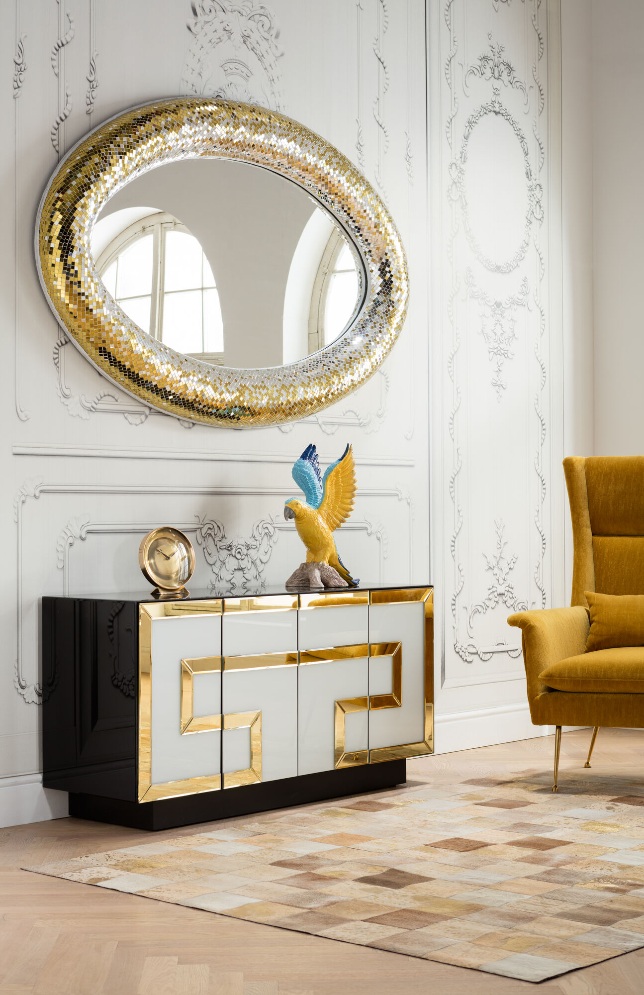 Komoda awangardowa czarno-złota 140x70 cm  – obraz-1