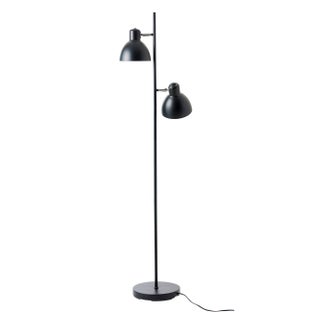 Lampa podłogowa Skagen 2 czarna minimalistyczna do nowoczesnych wnętrz – grafika-1.