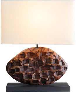 Drewniana rzeźbiona lampa stołowa z białym kloszem stylowe oświetlenie – grafika-1.