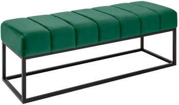 Aksamitna ławka w szmaragdowym kolorze z czarnymi nogami i eleganckim stylem – grafika-1.