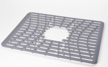 Mata antypoślizgowa silikonowa do zlewu z otworem na odpływ szara 32,3x28,6 cm – grafika-1.