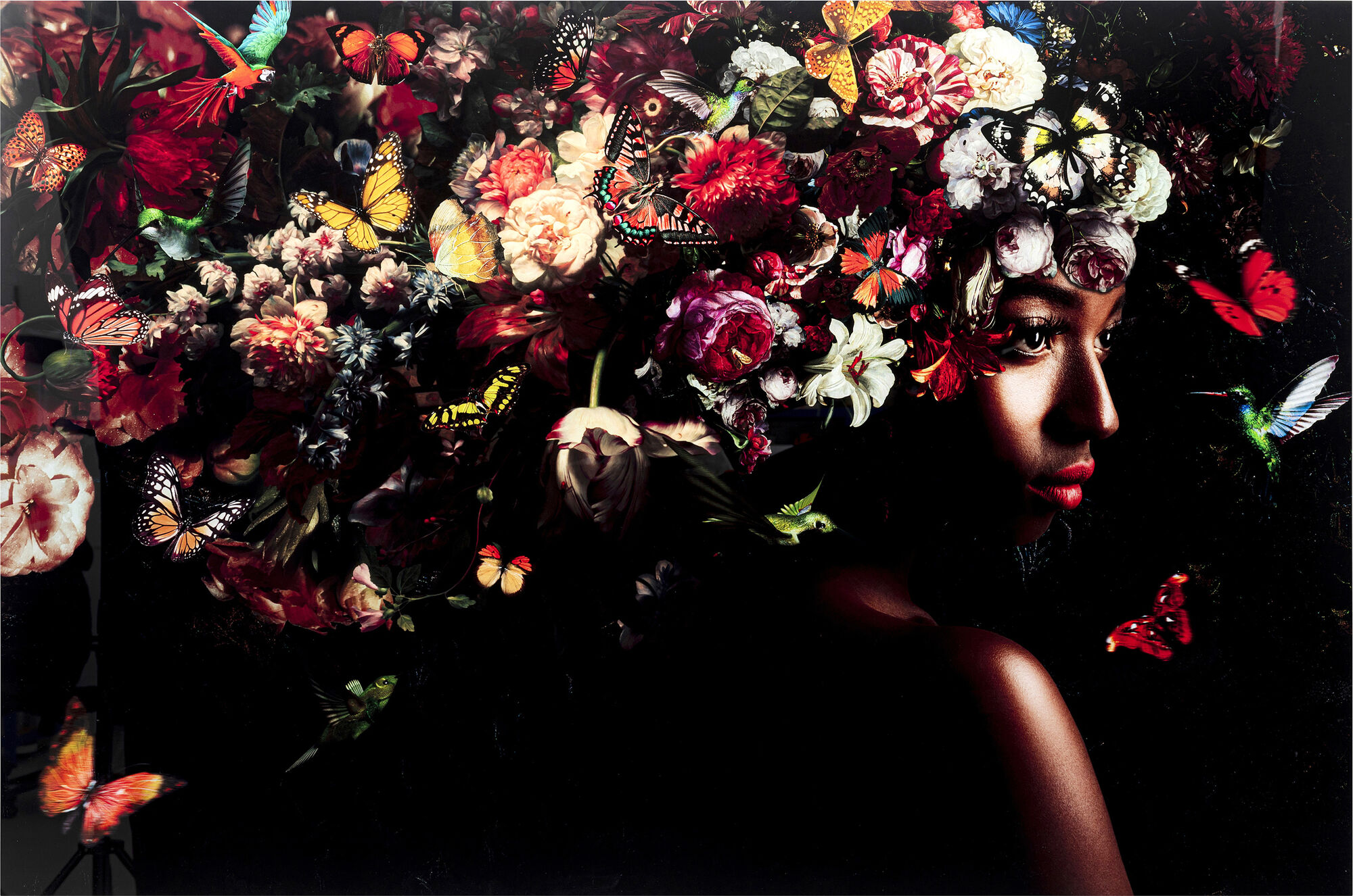 Obraz szklany kwiaty i motyle 150x100 cm – obraz-1