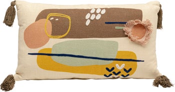 Poduszka dekoracyjna kolorowe wzory i frędzle 60x35 cm – obraz-1