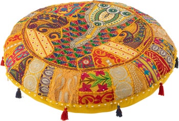 Pufa okrągła szeroka z frędzlami i pikowaniem niska żółta 70x20 cm – obraz-1