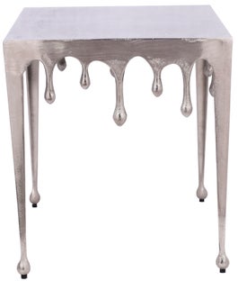 Kwadratowy stolik kawowy z aluminium w srebrnym kolorze o nowoczesnym stylu – grafika-1.