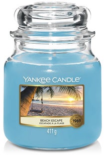 Świeca zapachowa średnia Yankee Candle Beach Escape – obraz-1