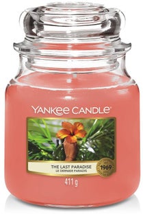 Świeca zapachowa średnia Yankee Candle The Last Paradise – obraz-1