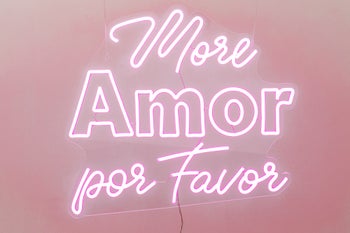 Vägglampa More Amor Por Favor, 46cm – bild-1.