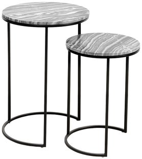 Zestaw dwóch stolików pomocniczych z marmurowym blatem w odcieniach szarości i czarną metalową podstawą – grafika-1.